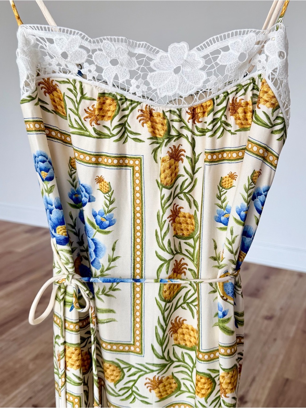 FARM Rio Pineapple Floral Maxi Dress Blue White Lace Trim Belted NWT - Picture 4 of 11